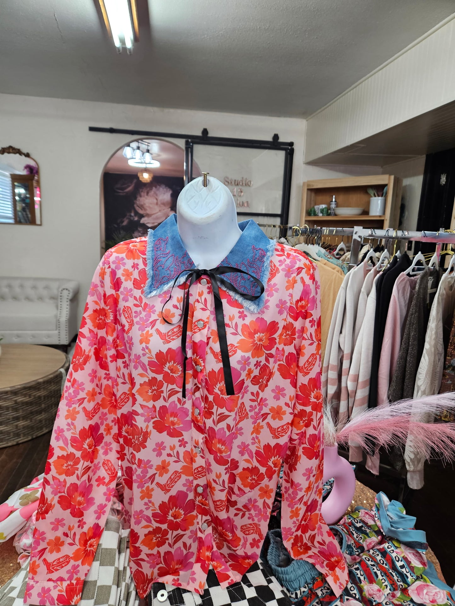 Pink Denim Collar Pearl Snap Top
