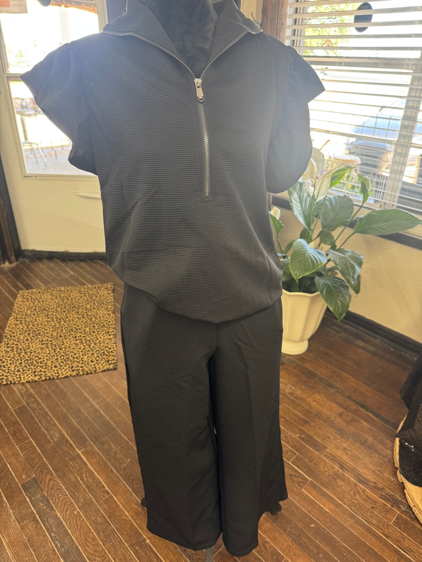 Black Ribbed Set