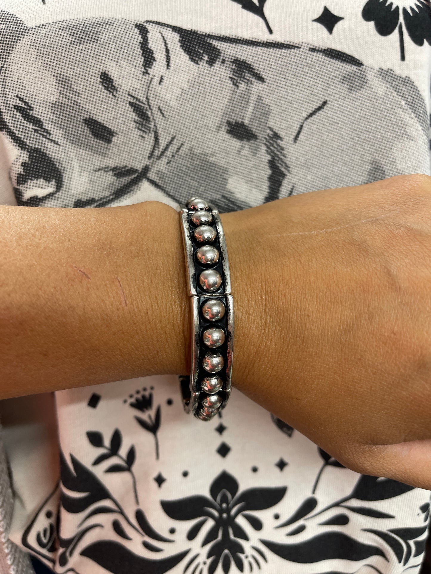 Medium Stretchy Bubble Bracelet