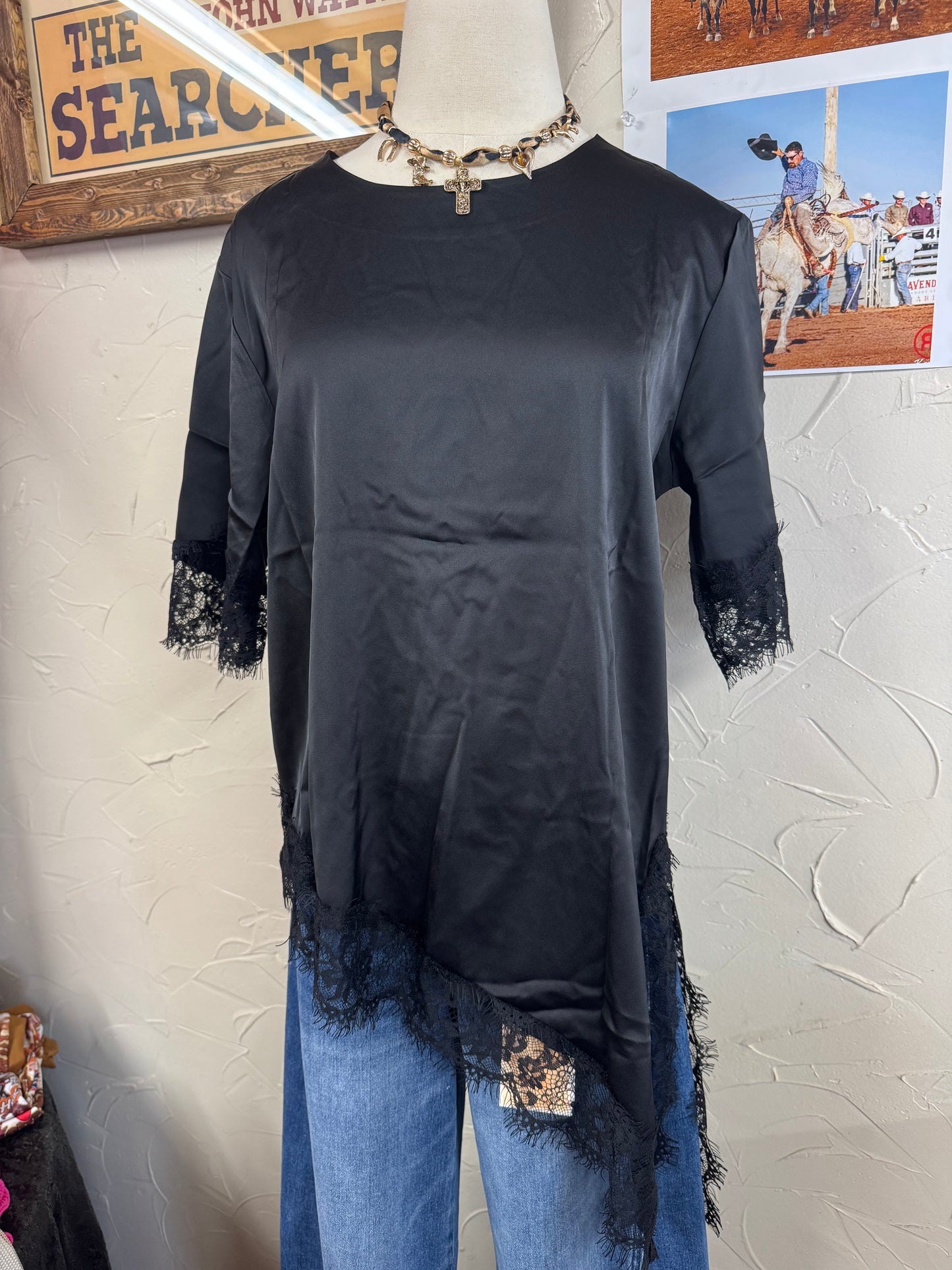Silky Lace Blouse *2 Colors