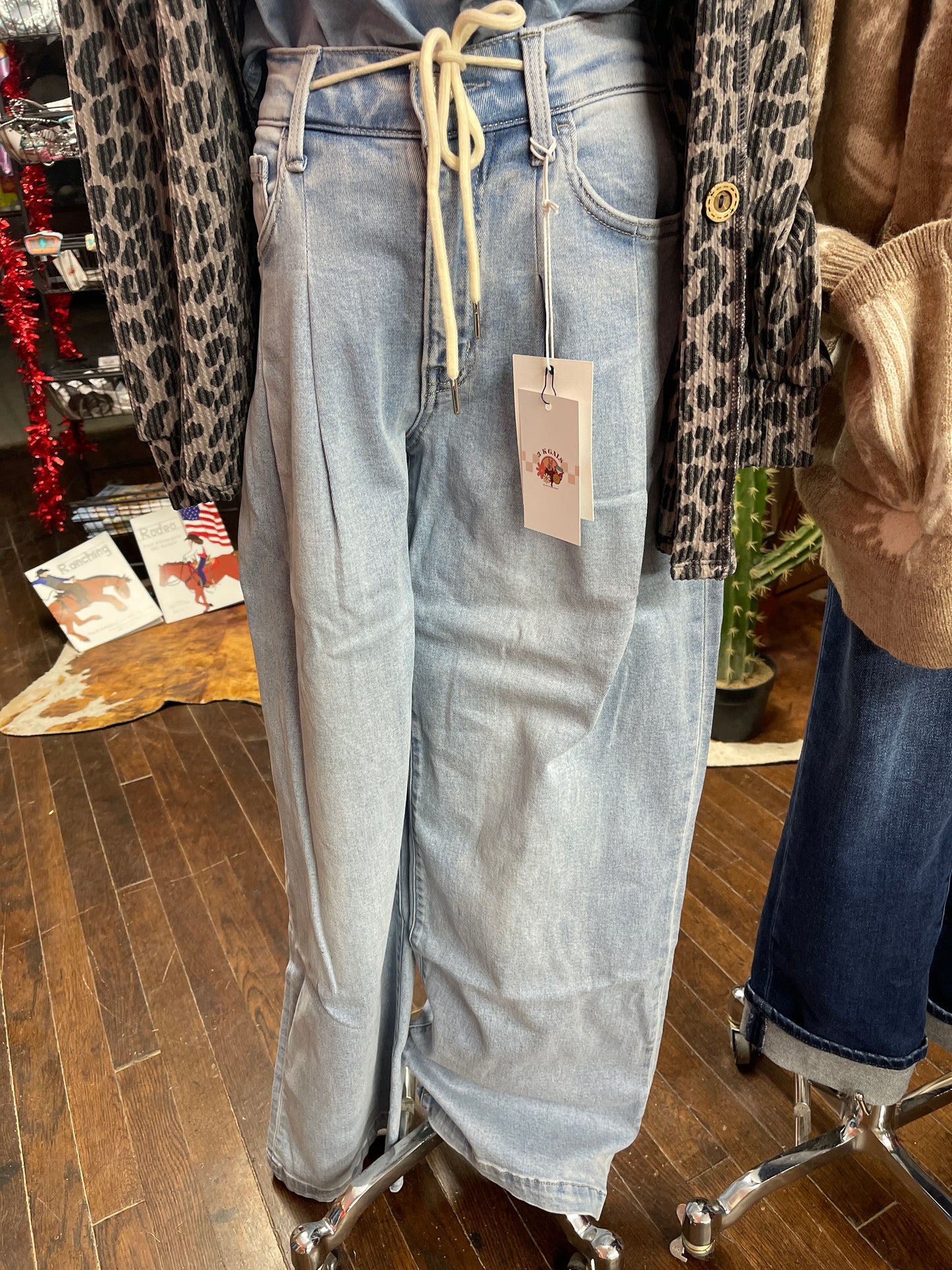 Flair Drawstring Pants