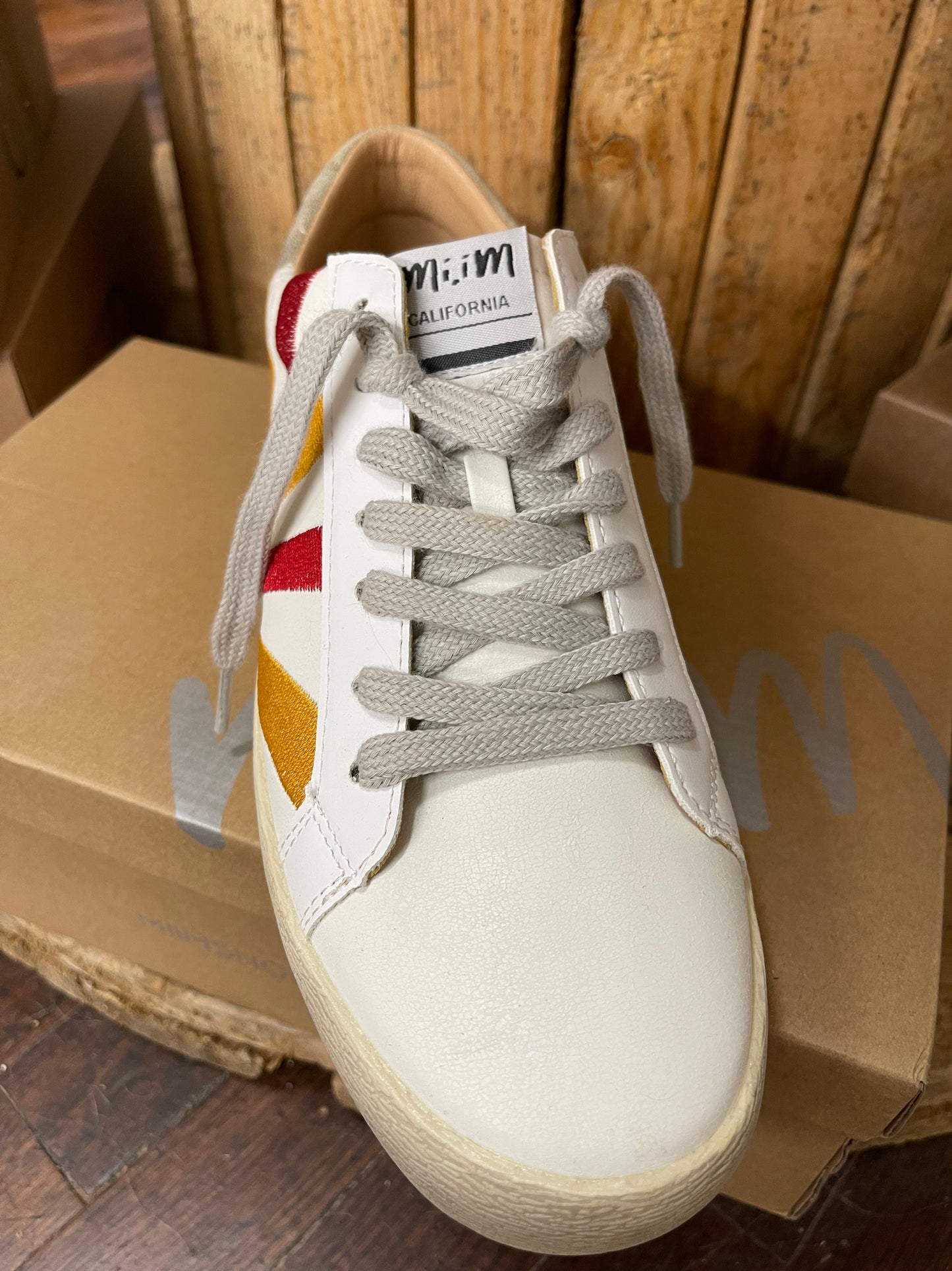 Sunny Vintage Sneakers